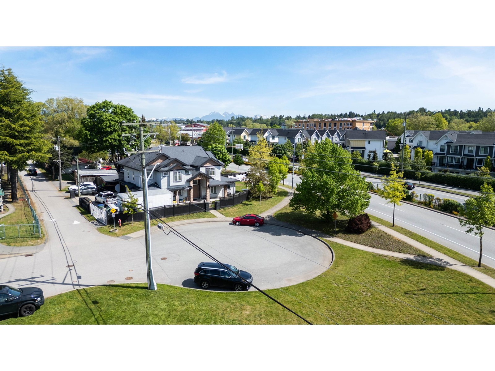 Photo 14 of 17575 58 A Avenue, Surrey BC