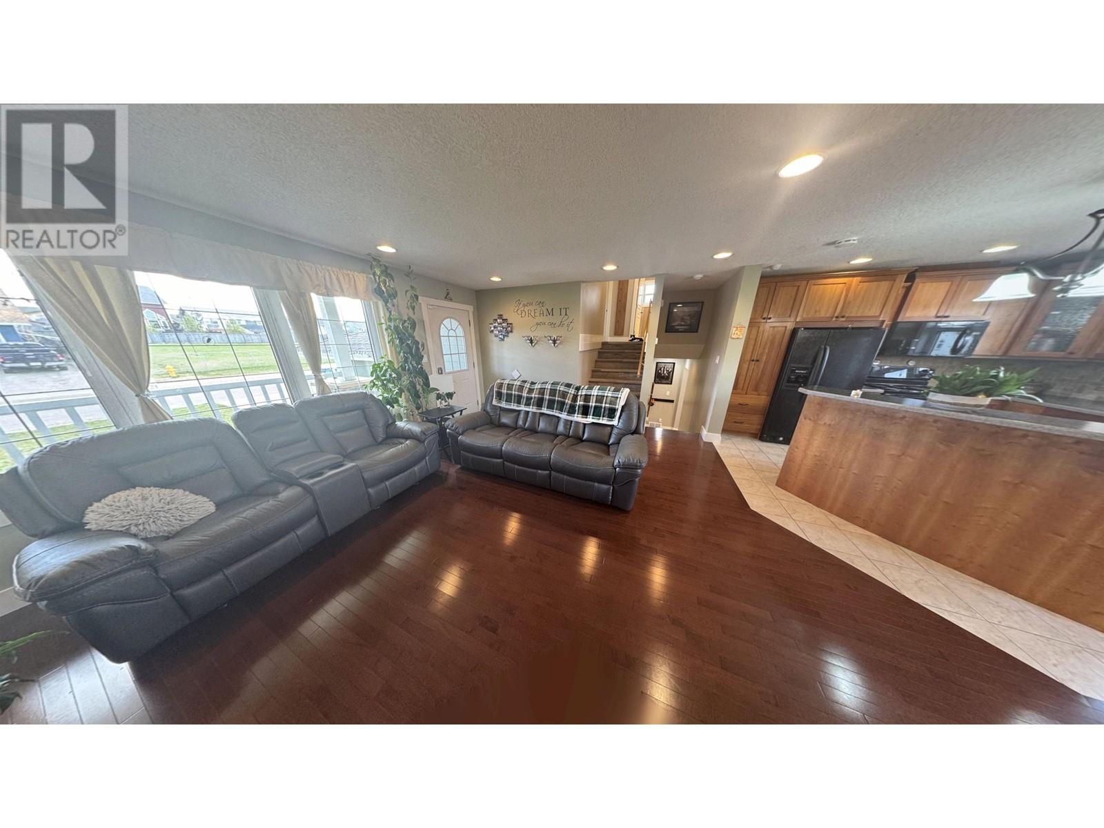 8720 114 AVENUE, Fort St. John