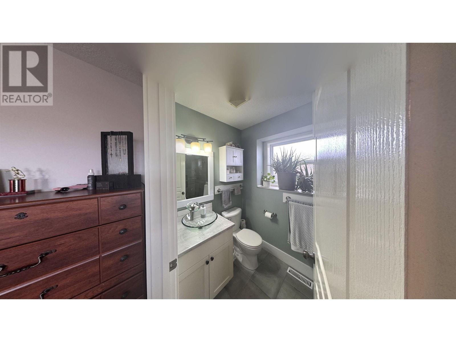 8720 114 AVENUE, Fort St. John