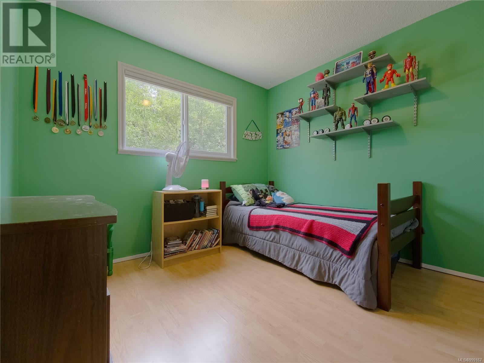 7490 Cadwallader Cres, Port Hardy