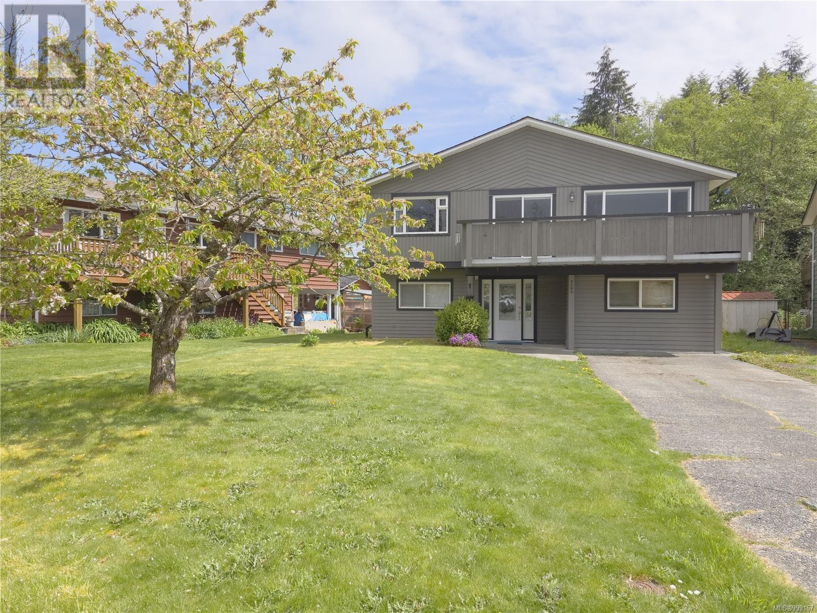7490 Cadwallader Cres, Port Hardy