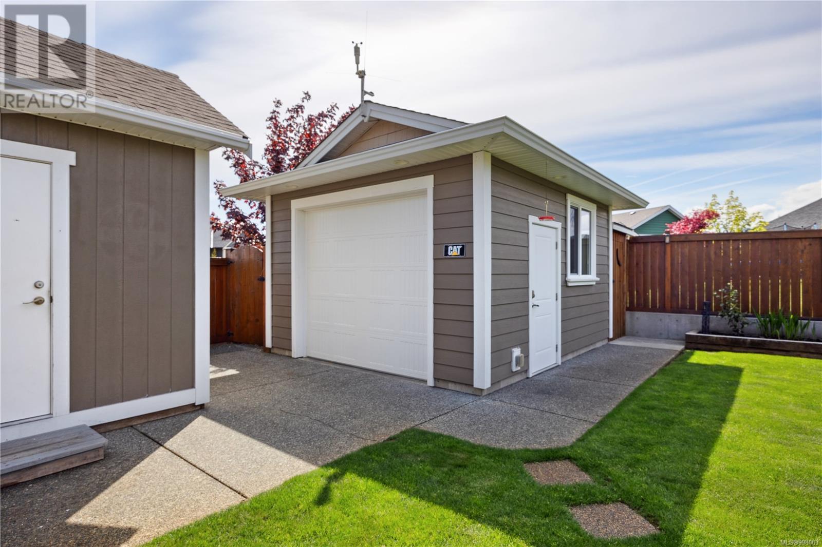 285 Vermont Dr, Campbell River
