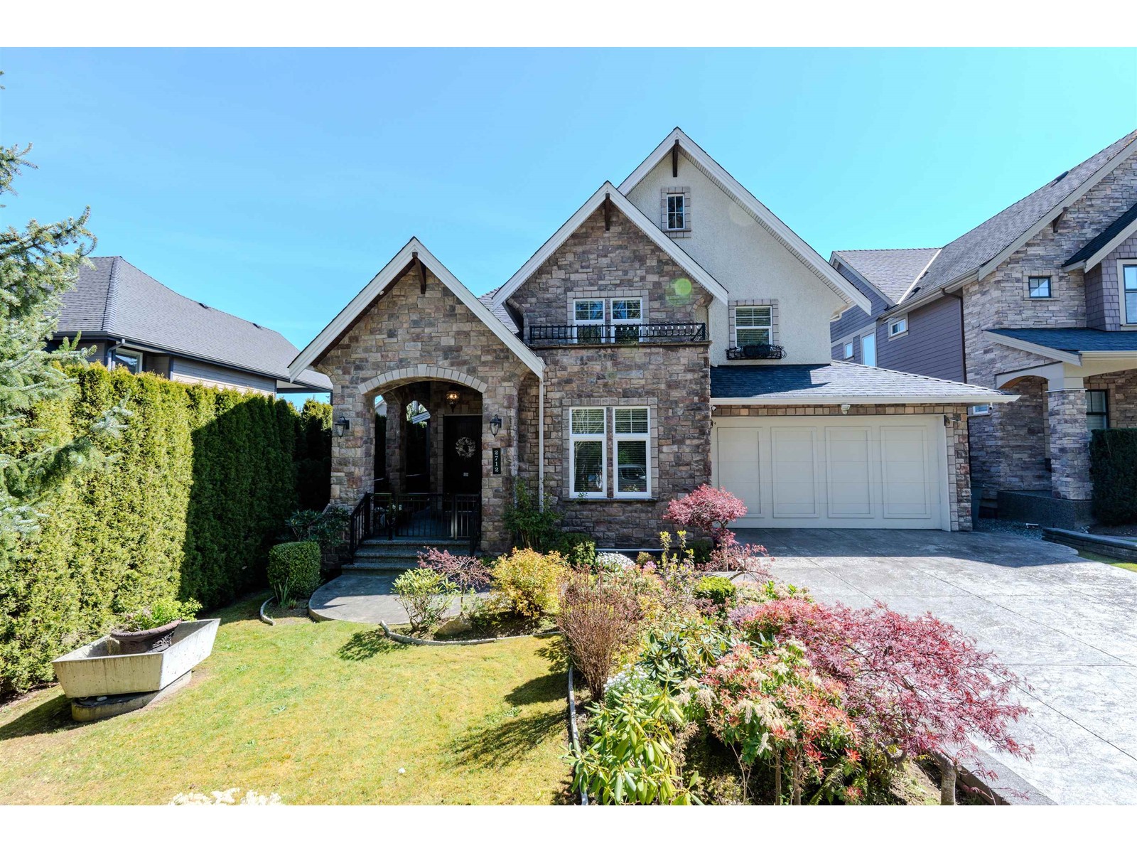 Photo 1 of 2712 163 A Street, Surrey BC