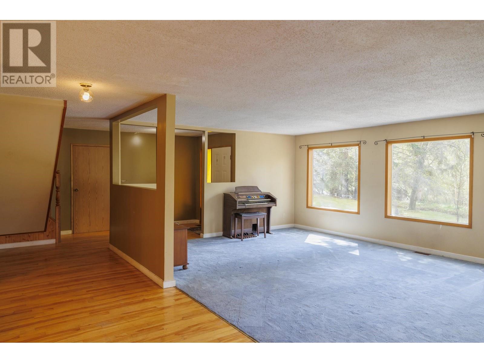 285 RAINBOW ROAD, McBride