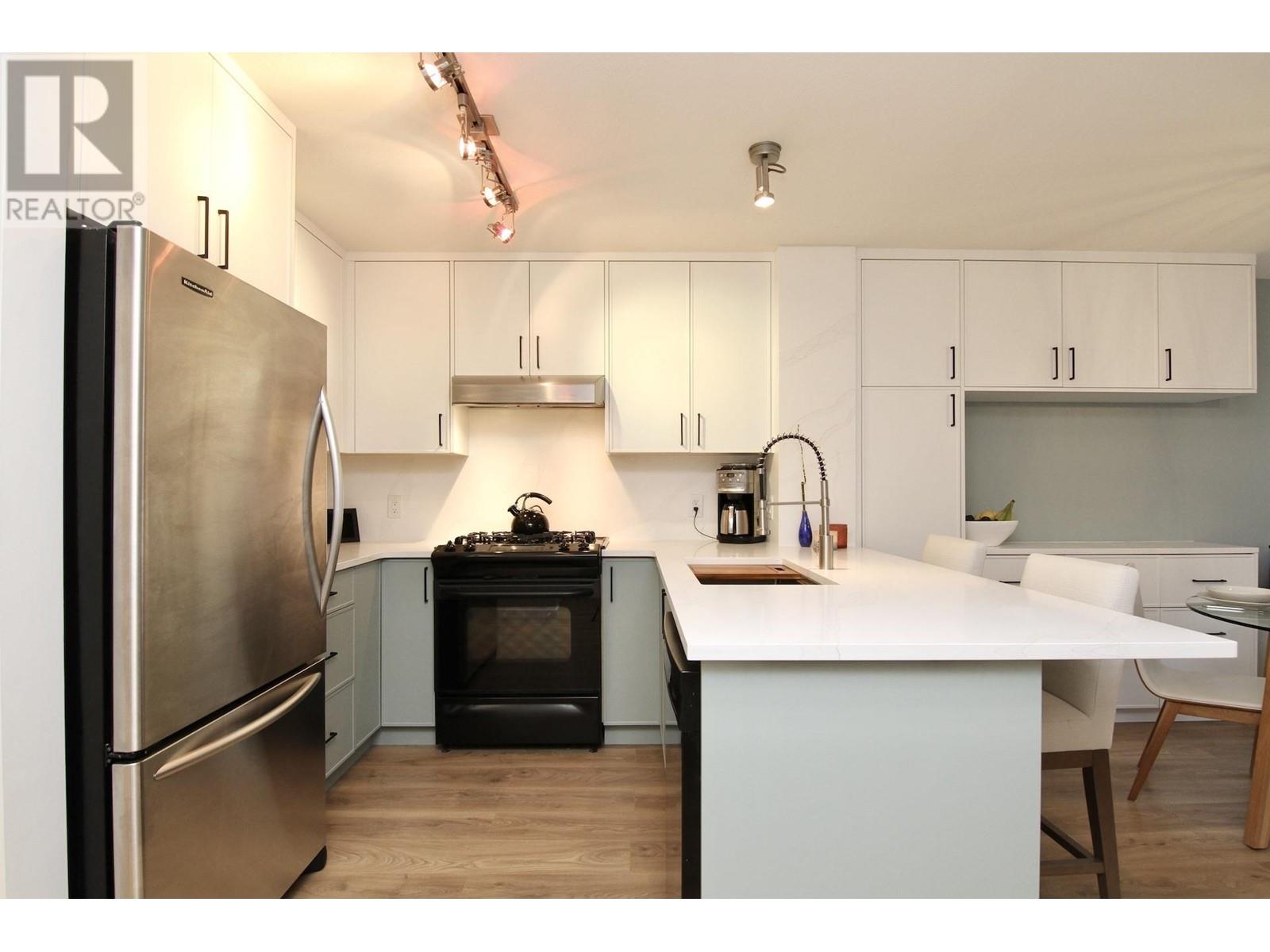 317 700 KLAHANIE DRIVE, Port Moody real estate listing R2995248