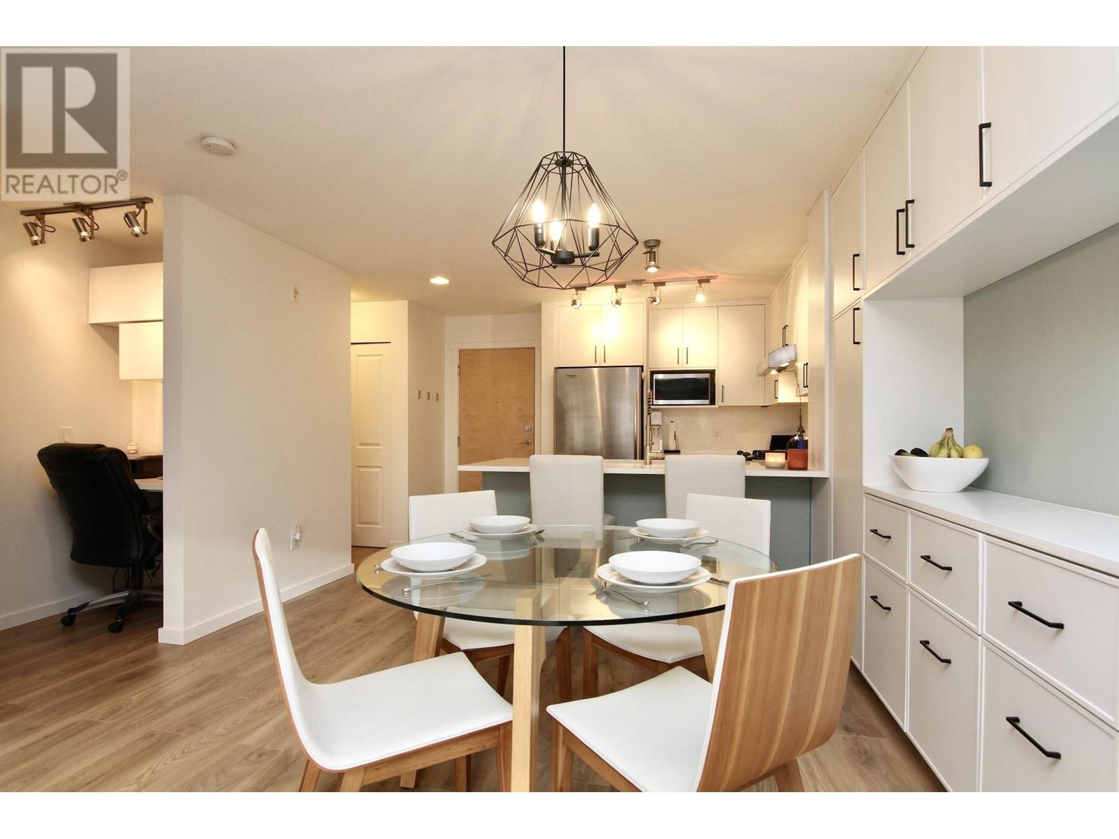 317 700 KLAHANIE DRIVE, Port Moody real estate listing R2995248