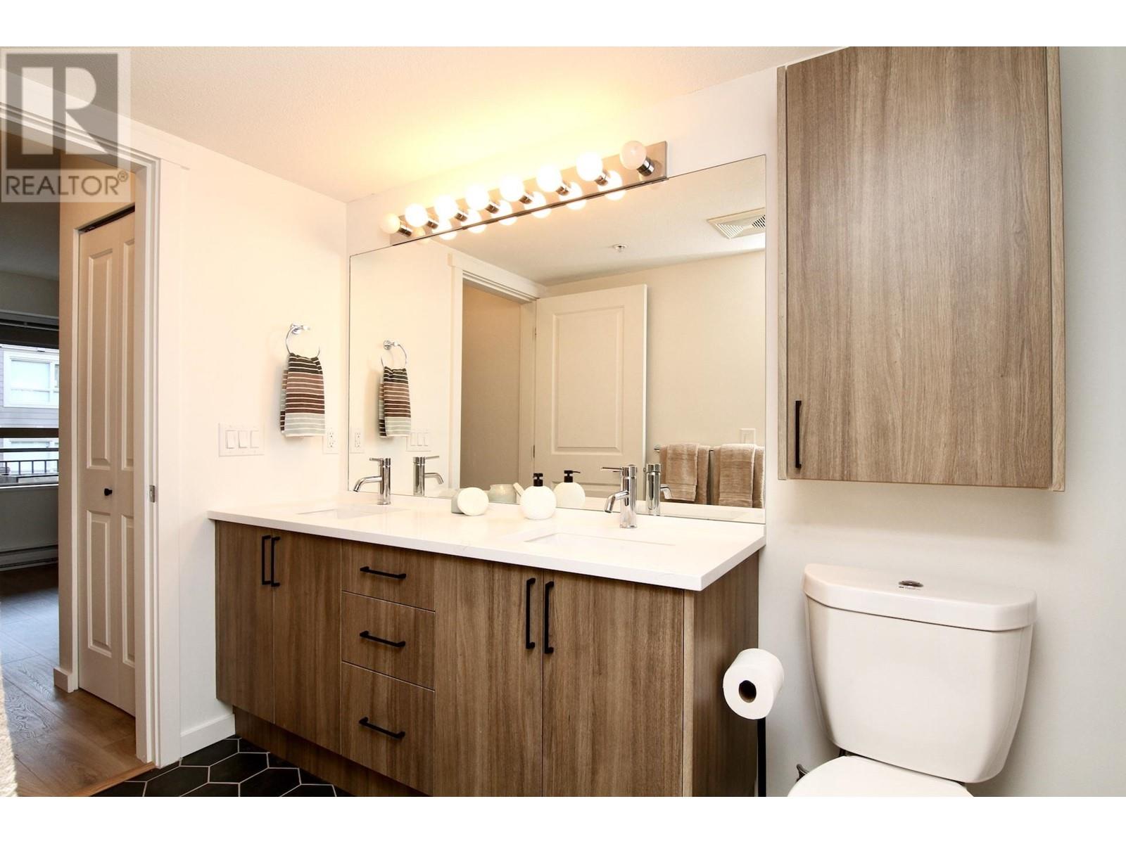 317 700 KLAHANIE DRIVE, Port Moody real estate listing R2995248