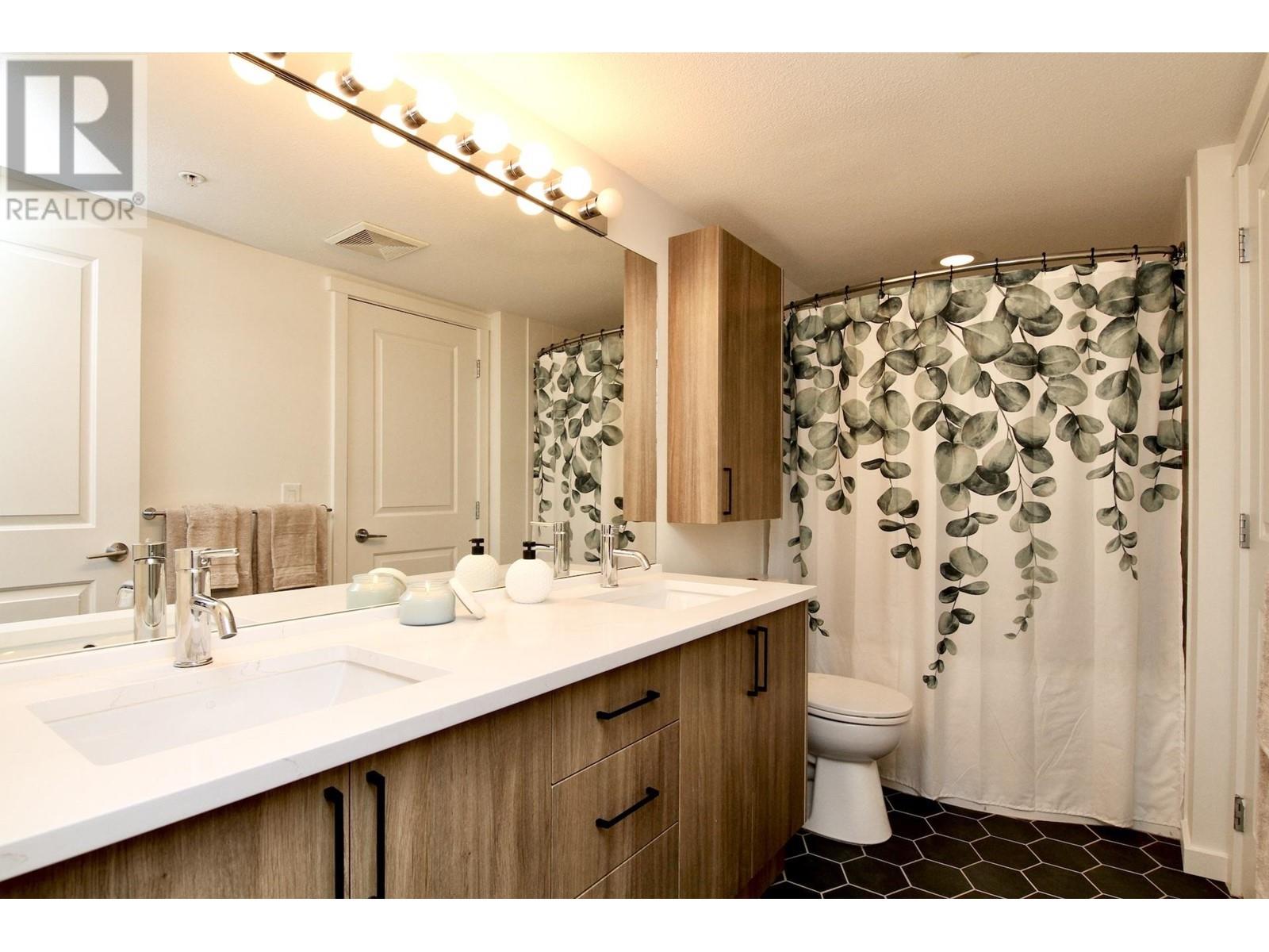 317 700 KLAHANIE DRIVE, Port Moody real estate listing R2995248