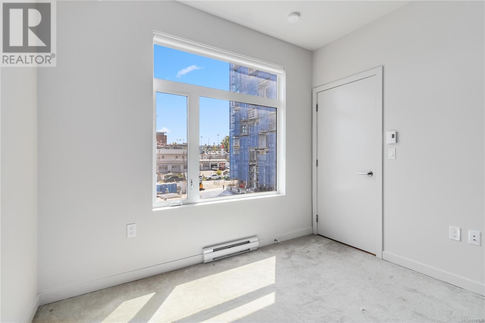 312 629 Speed Avenue, Victoria