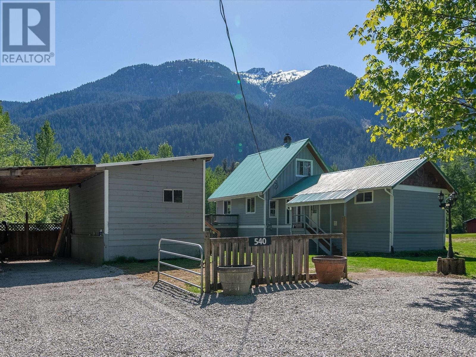 540 DOGHAVEN LANE, Squamish real estate listing R3000876