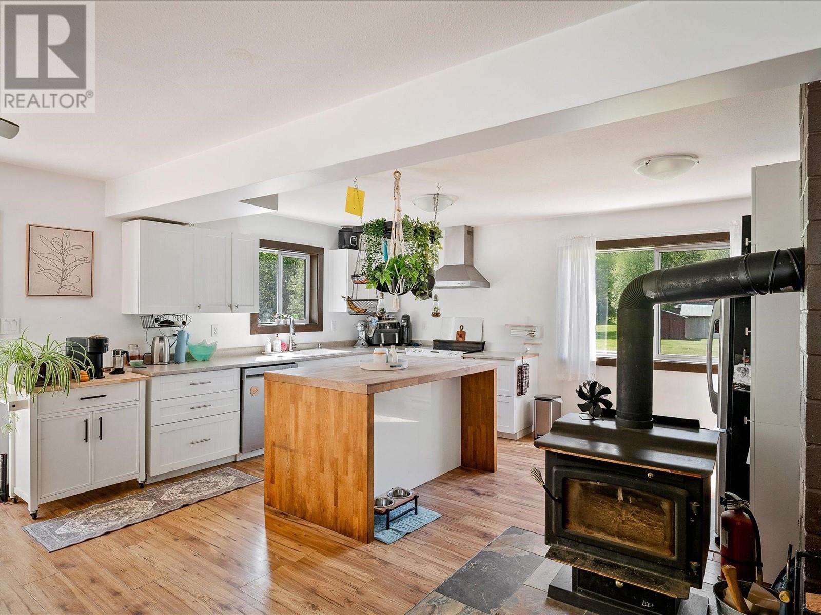 540 DOGHAVEN LANE, Squamish real estate listing R3000876