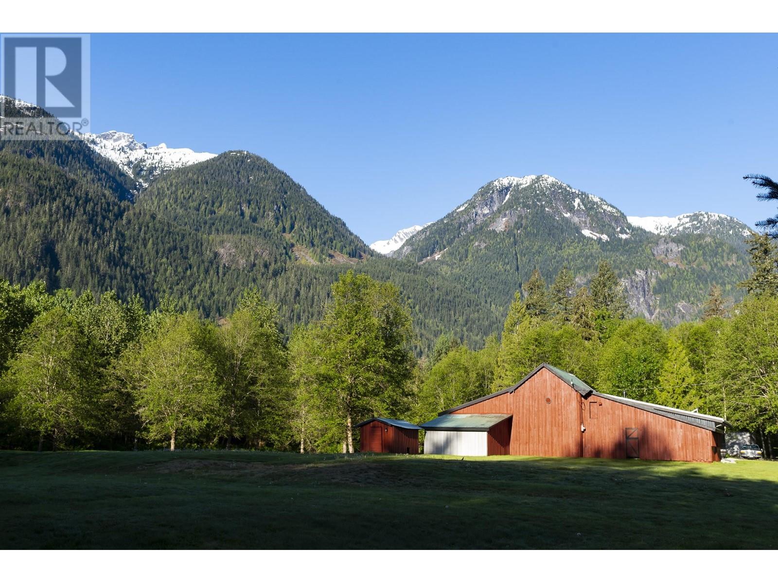 540 DOGHAVEN LANE, Squamish real estate listing R3000876