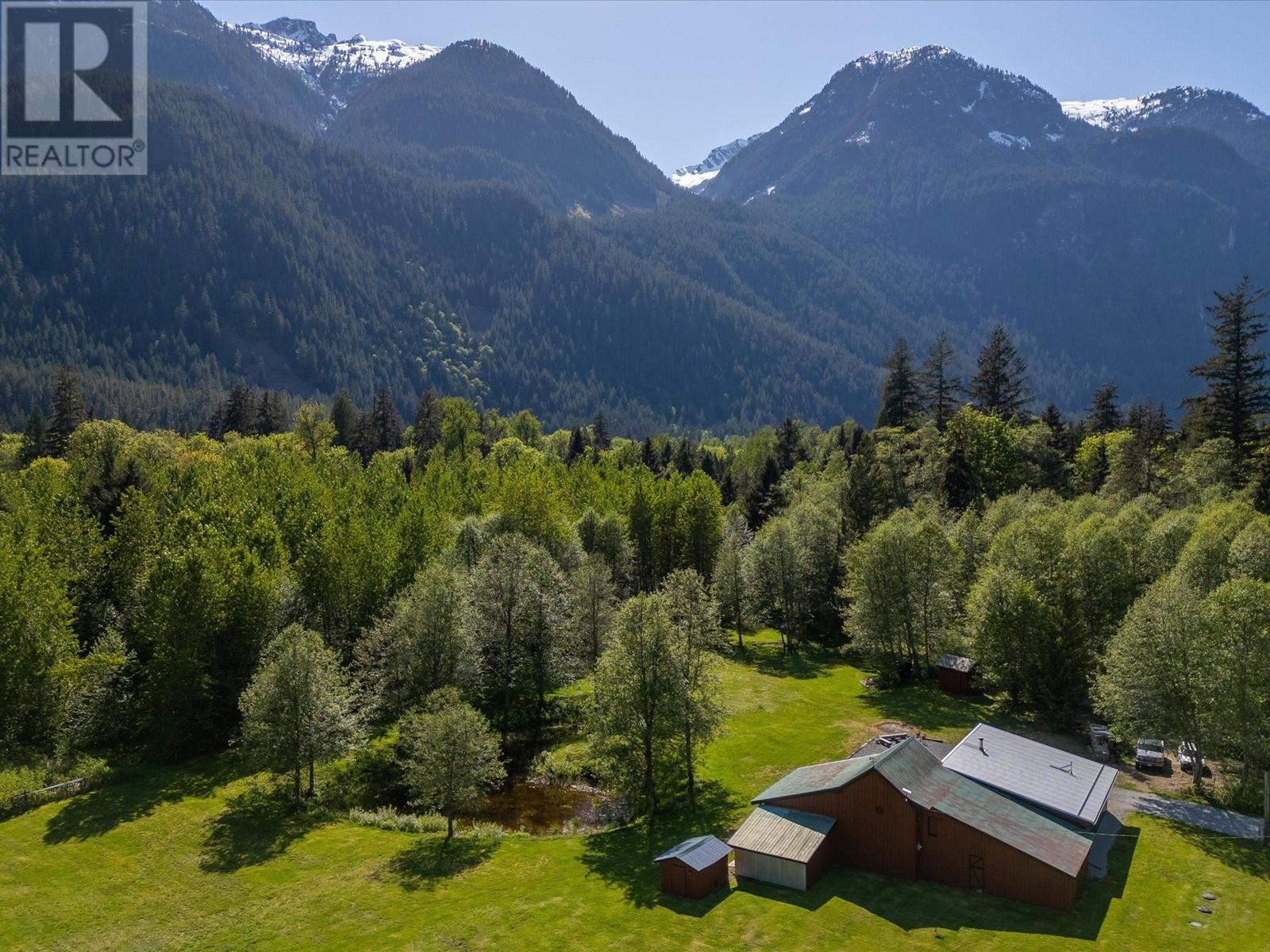 540 DOGHAVEN LANE, Squamish real estate listing R3000876