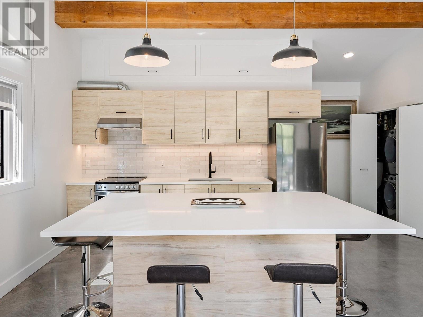 540 DOGHAVEN LANE, Squamish real estate listing R3000876