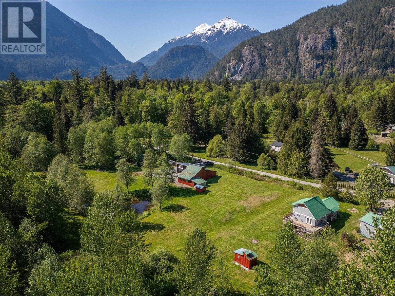 540 DOGHAVEN LANE, Squamish real estate listing R3000876