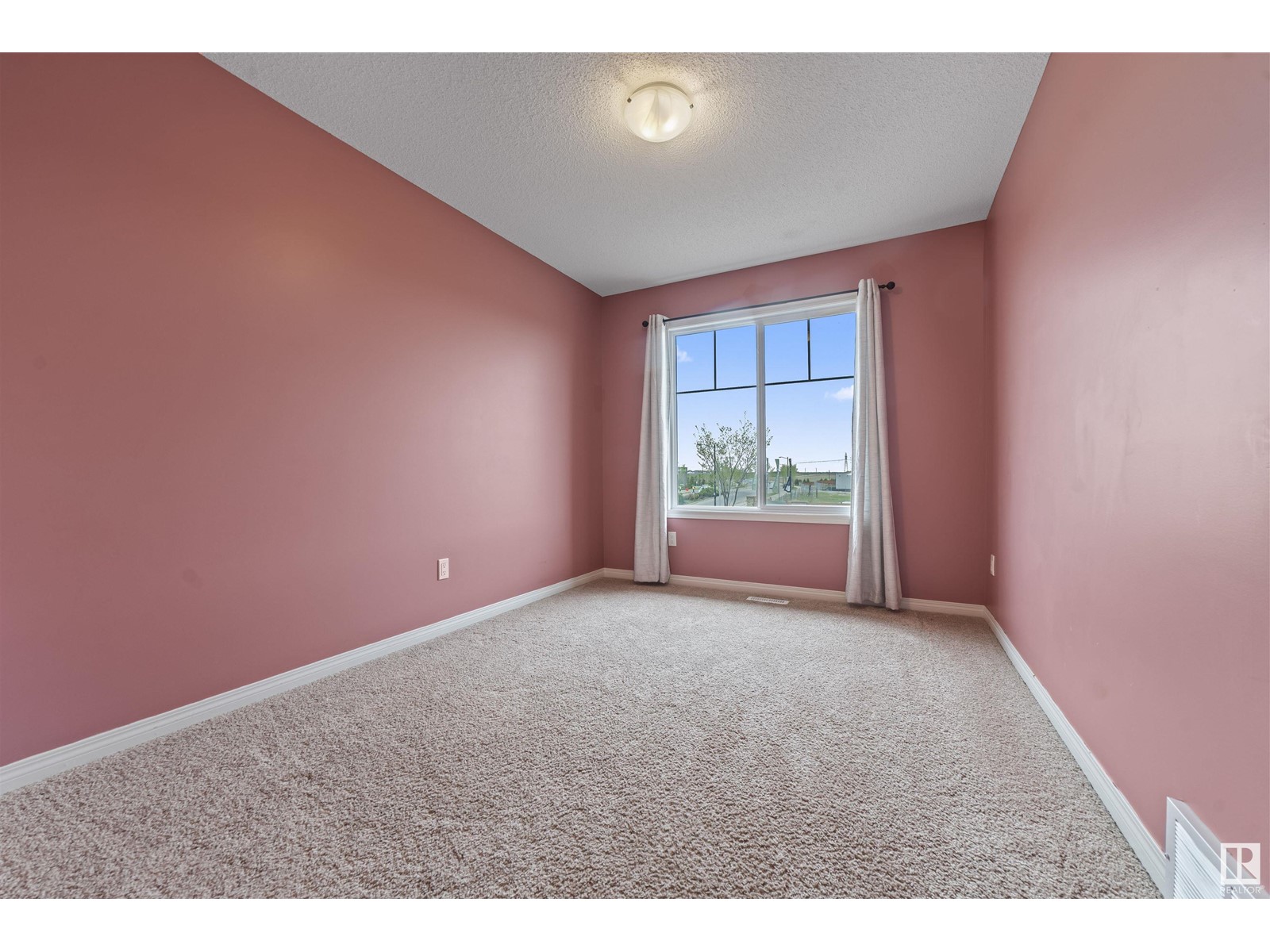 4432 PROWSE RD SW, Edmonton