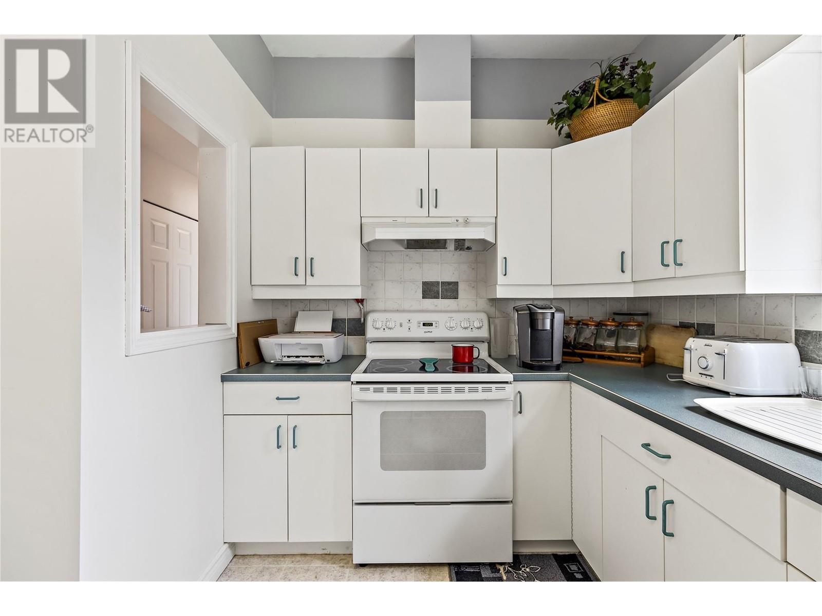 2422 Eagle Bay Road, Blind Bay