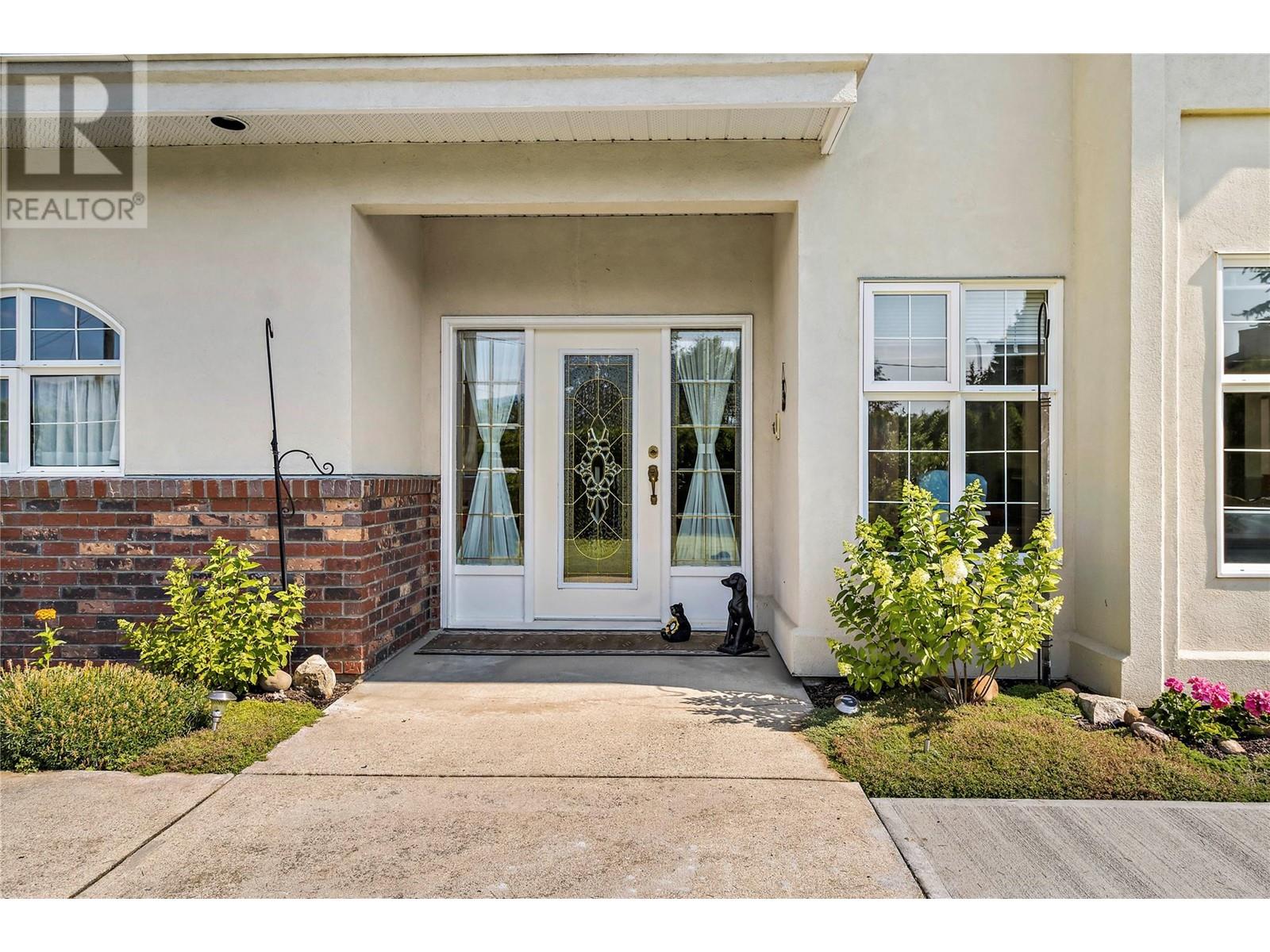 2422 Eagle Bay Road, Blind Bay