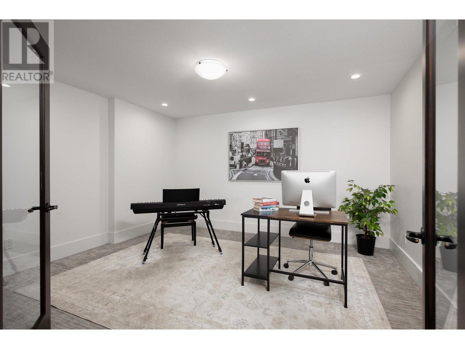  2523 Hillsborough Road, West Kelowna