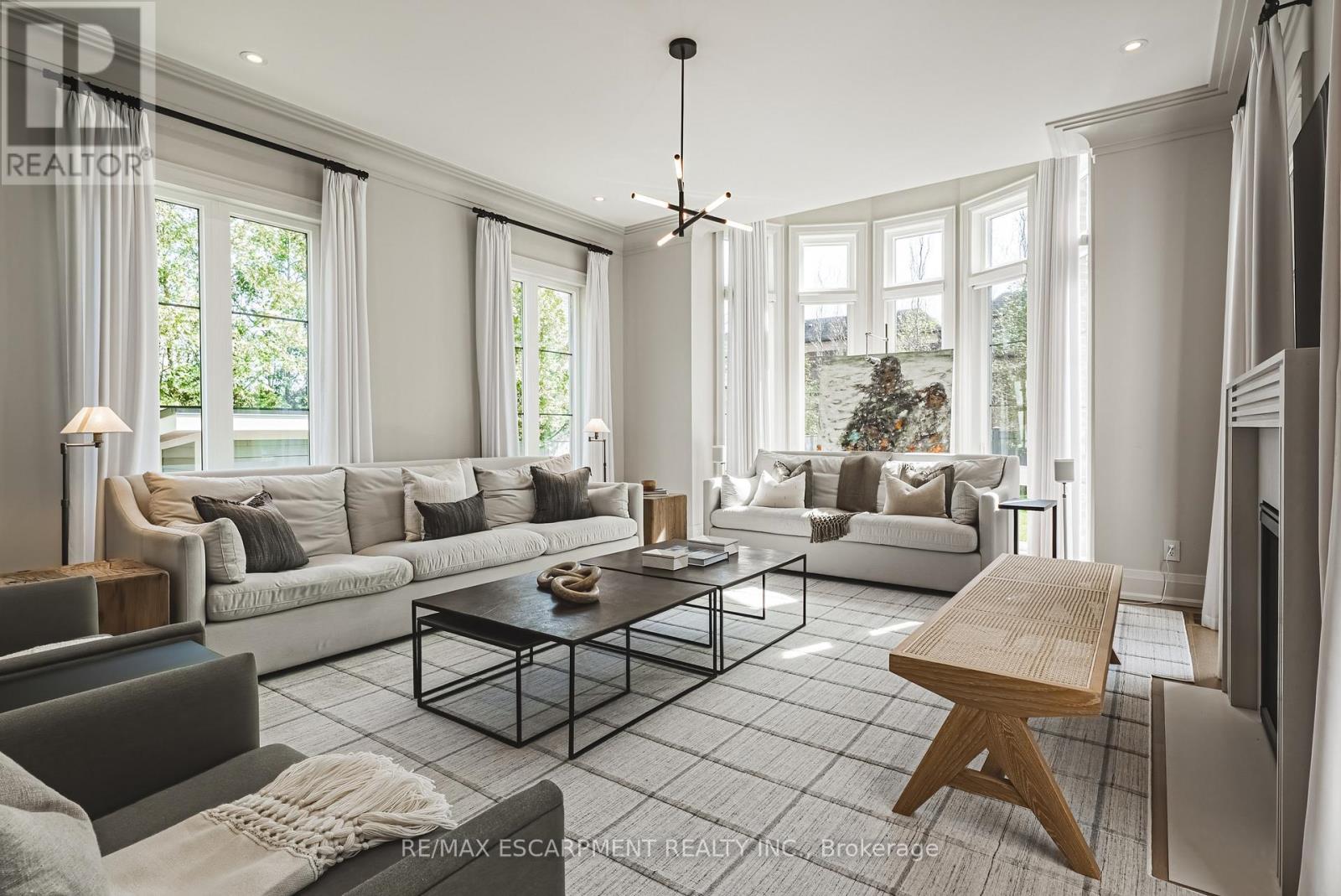 Photo 1 of 96 Brentwood Road, Oakville ON