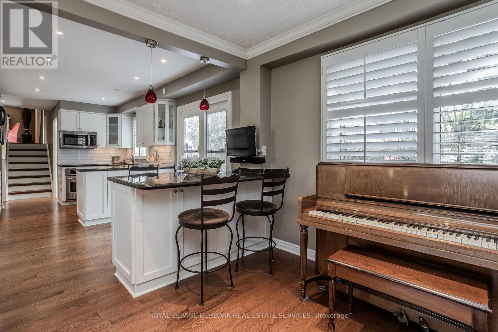 Photo 16 of 1858 Heather Hills Drive, Burlington ON