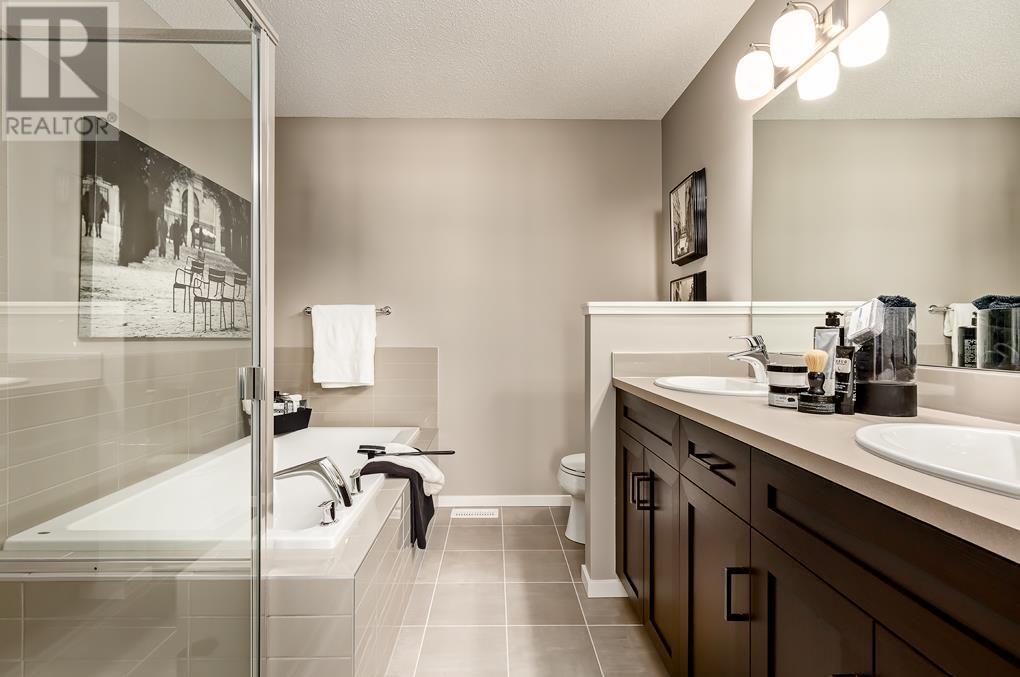 Single Family House for Sale in  Bartlett Crescent SE Rangeview Calgary 