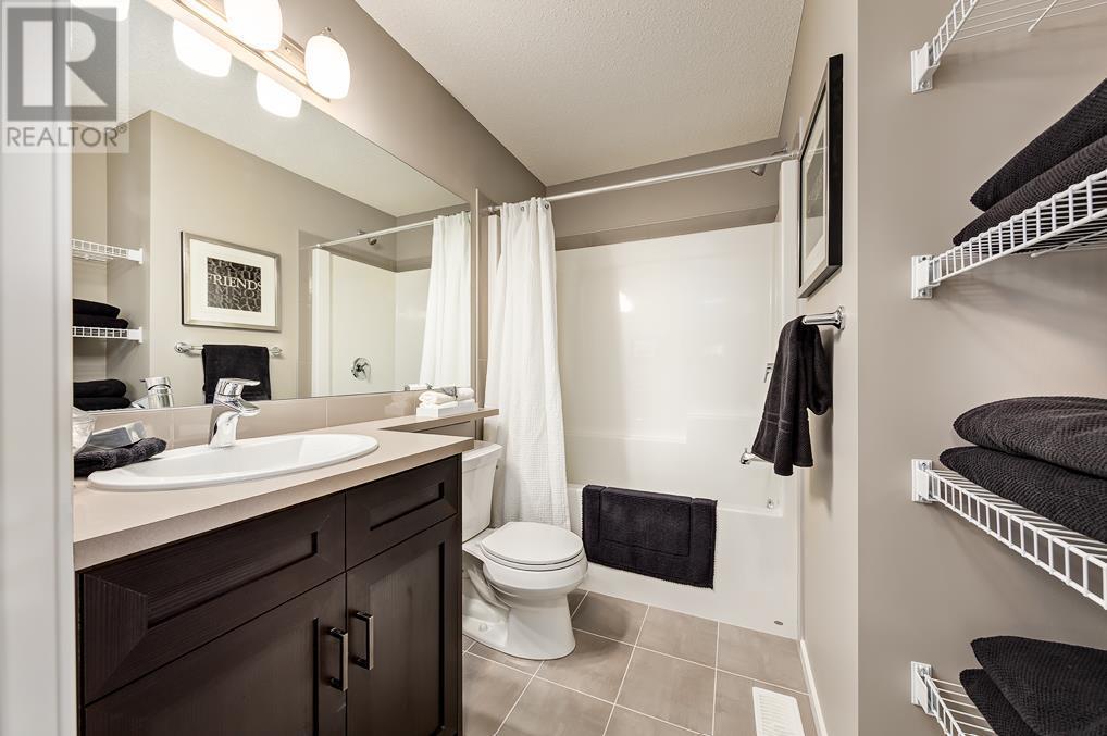 Single Family House for Sale in  Bartlett Crescent SE Rangeview Calgary 