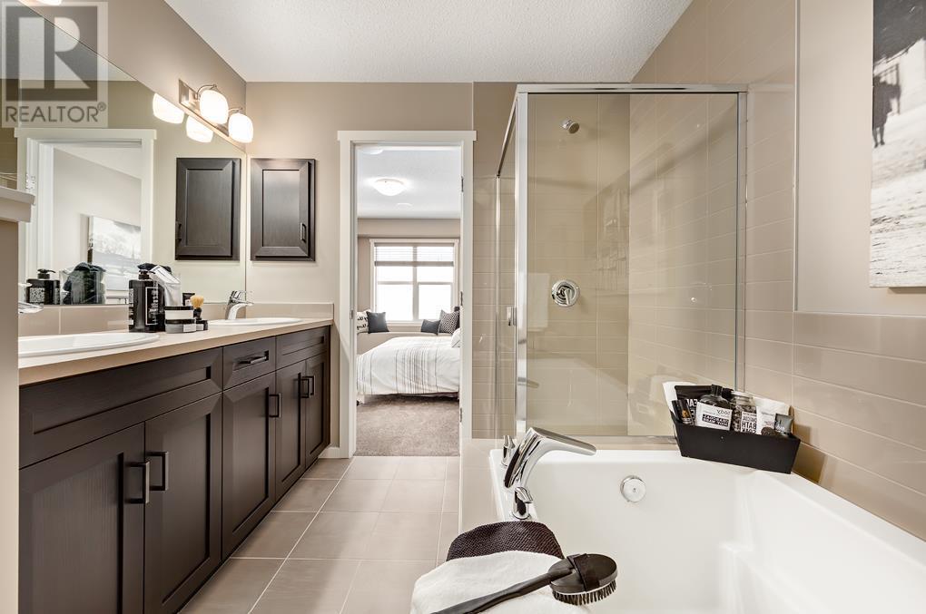 Single Family House for Sale in  Bartlett Crescent SE Rangeview Calgary 
