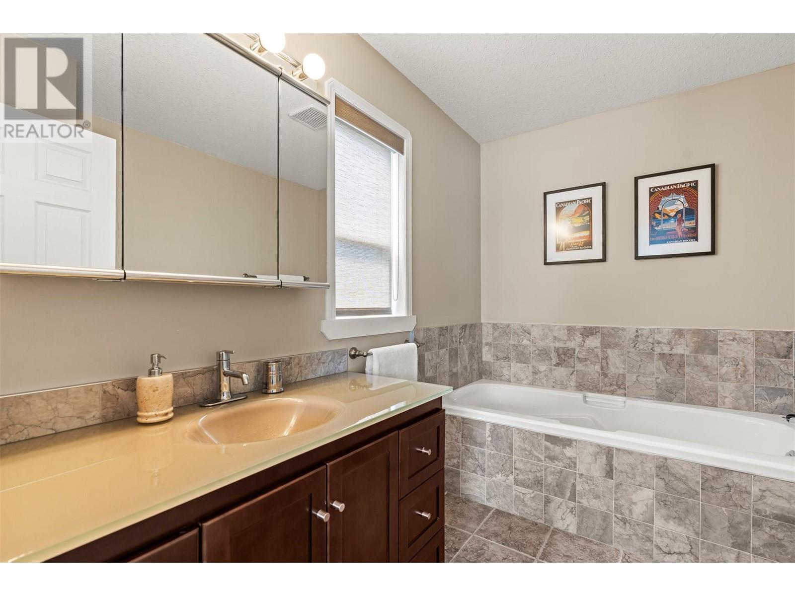 Photo 17 of 3025 Murison Place, Armstrong BC