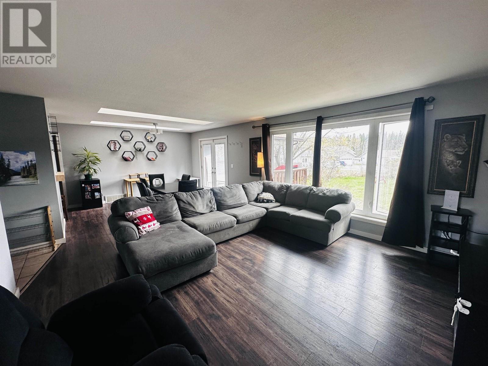 620 5TH AVENUE, Burns Lake