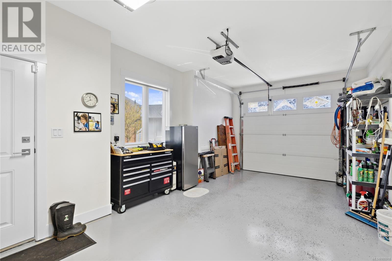 983 Brookfield Cres, Parksville real estate listing 995918