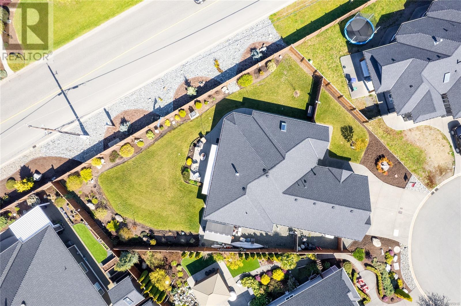 983 Brookfield Cres, Parksville real estate listing 995918