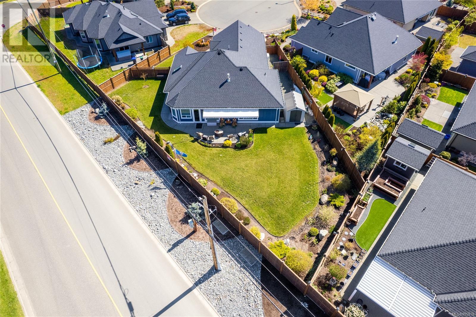 983 Brookfield Cres, Parksville real estate listing 995918
