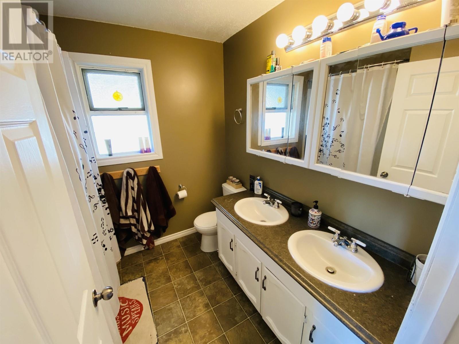 110 5TH AVENUE, Burns Lake