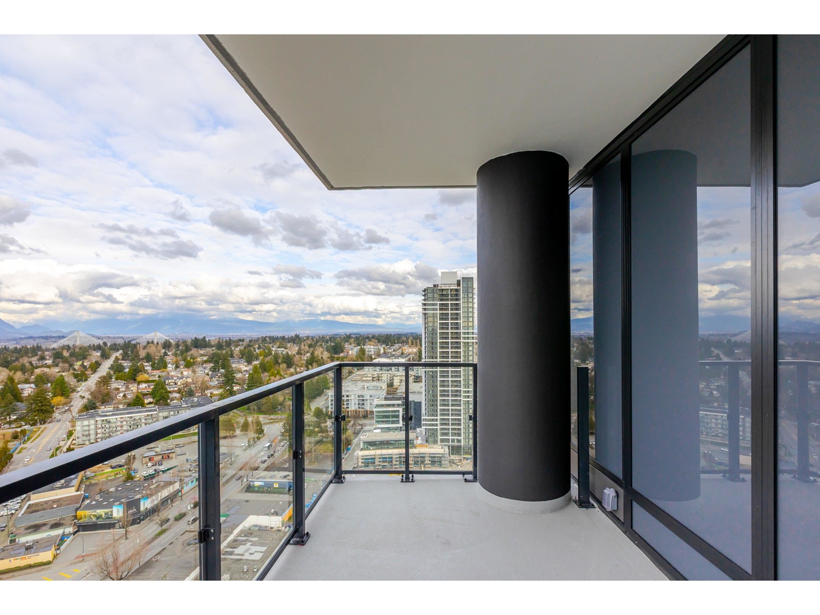 Photo 23 of 2702 10750 135 A Street, Surrey BC