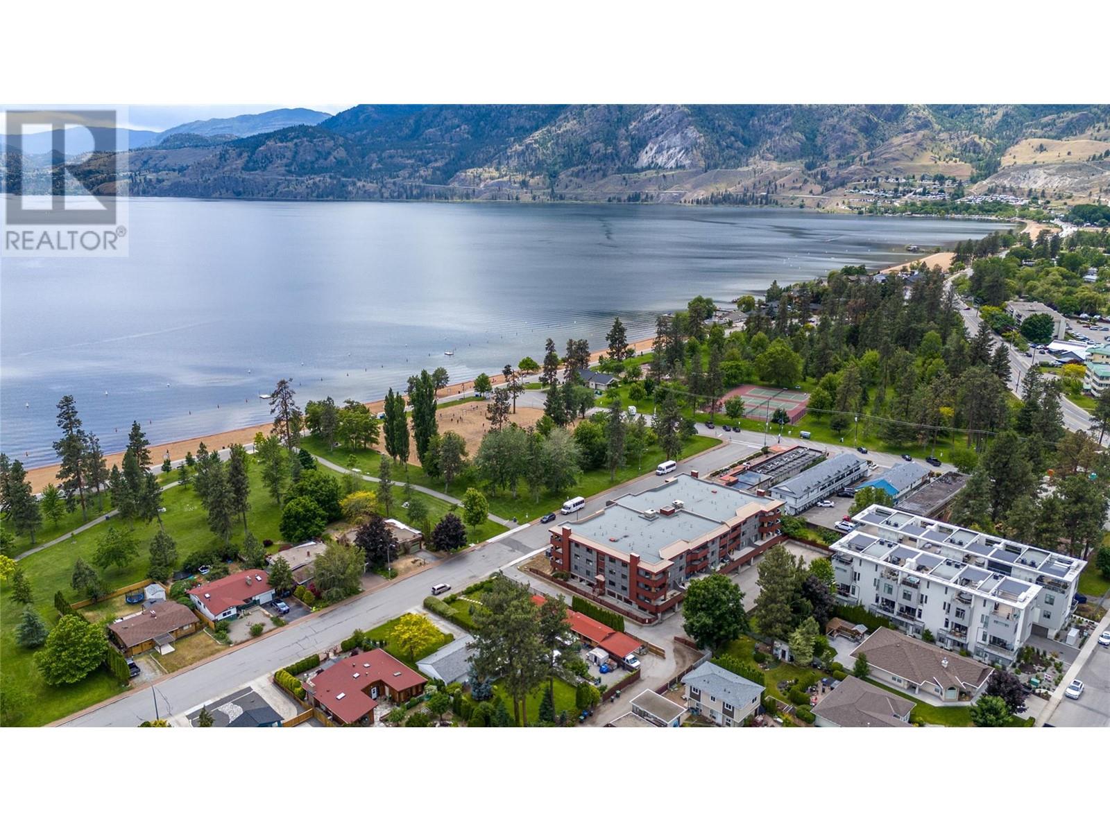 217 Elm Avenue Unit# 301, Penticton