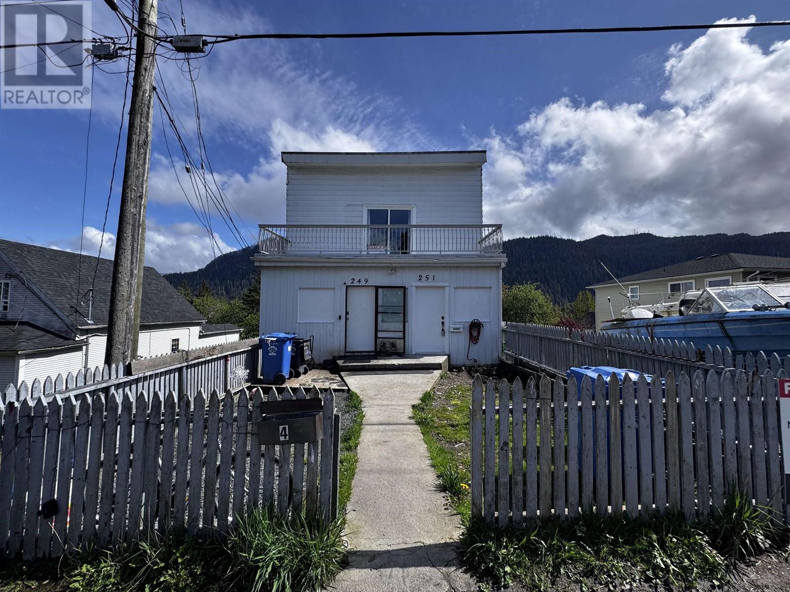 245-251 W 5TH AVENUE
