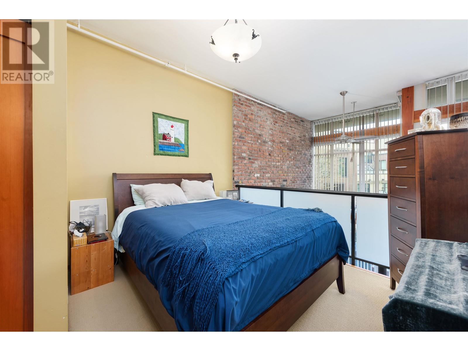 Photo 23 of 104 10 Renaissance Square, New Westminster BC