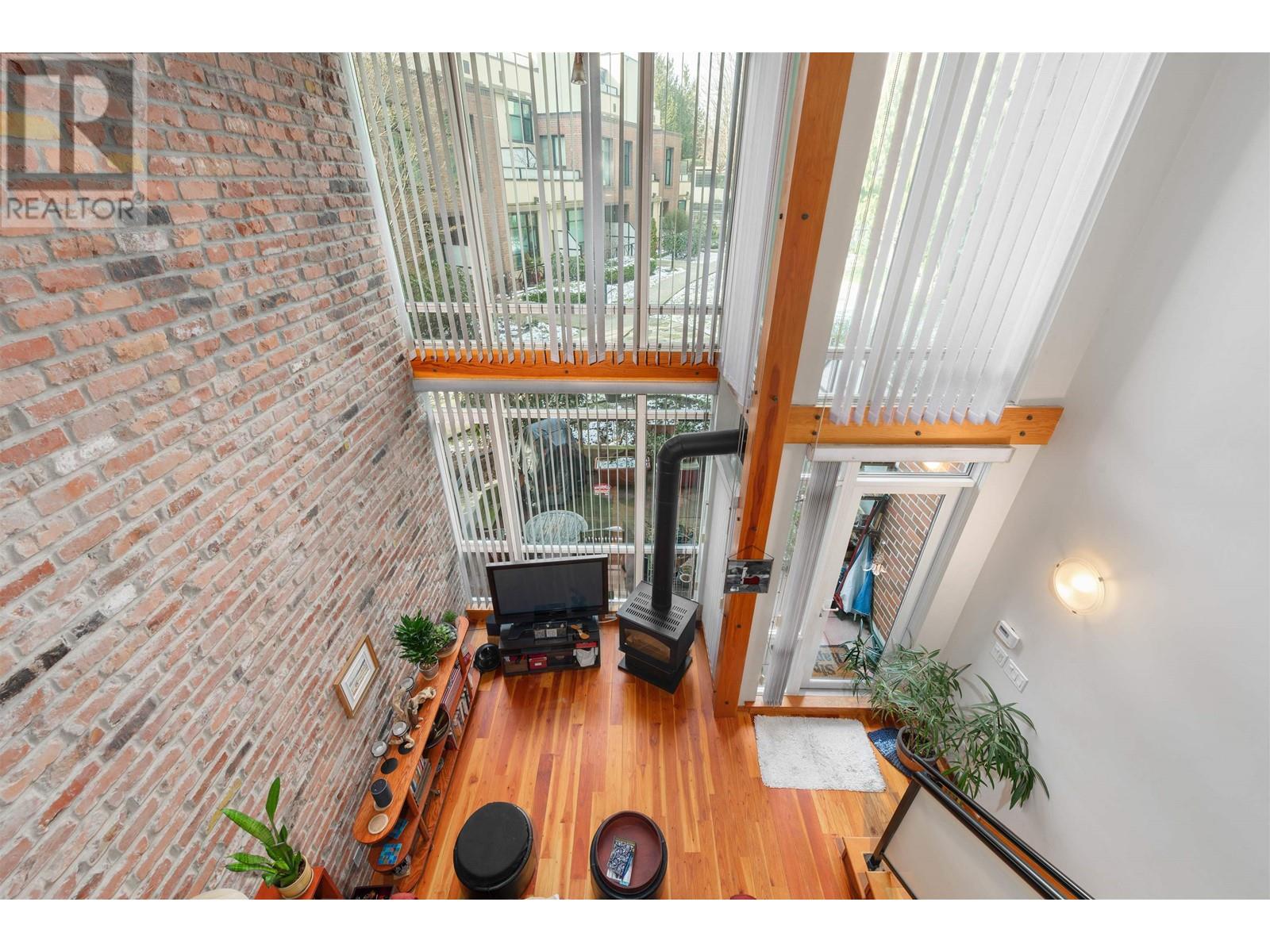 Photo 20 of 104 10 Renaissance Square, New Westminster BC