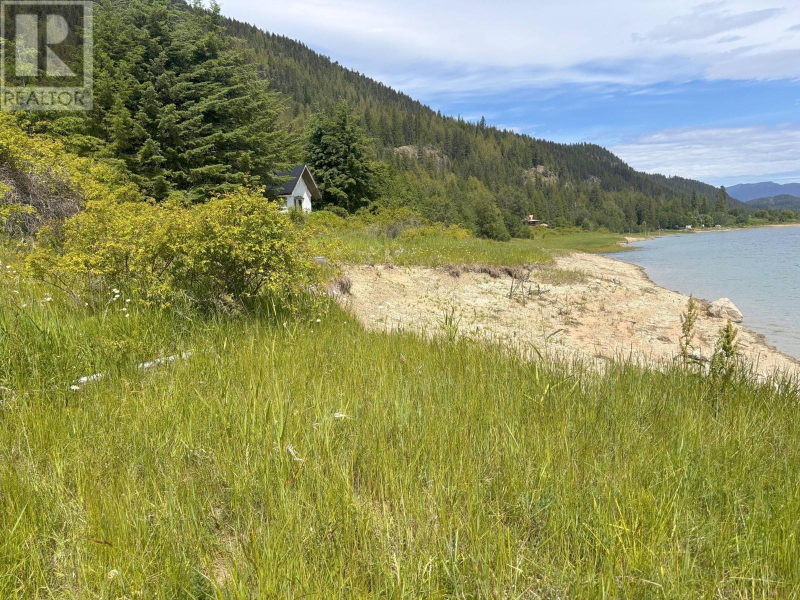8182 LOWER INONOAKLIN Road, Edgewood