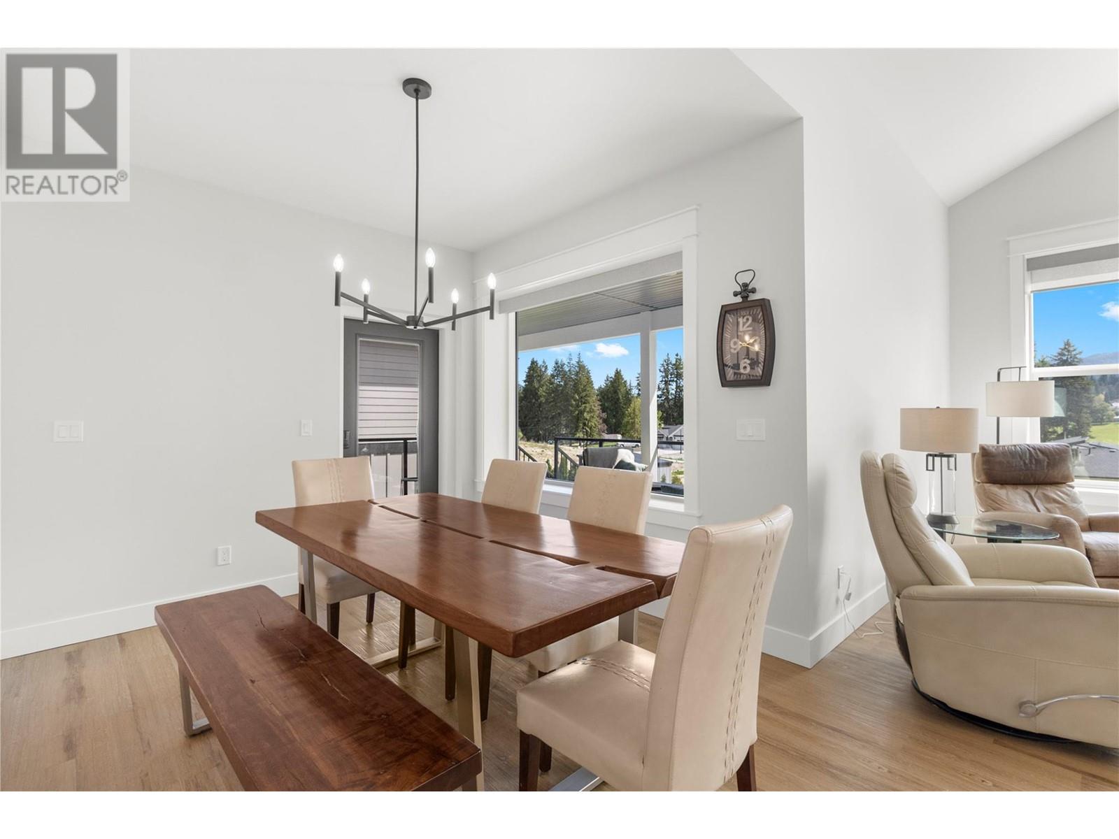 3450 18 Avenue NE, Salmon Arm