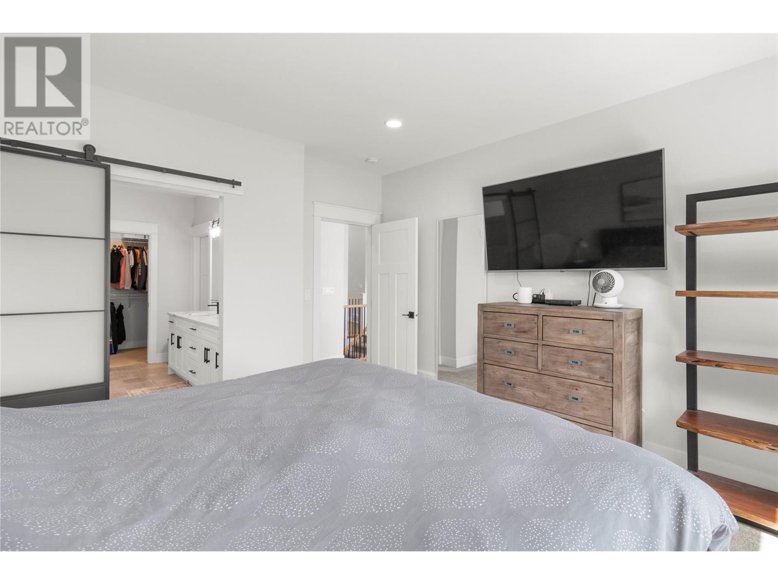 3450 18 Avenue NE, Salmon Arm