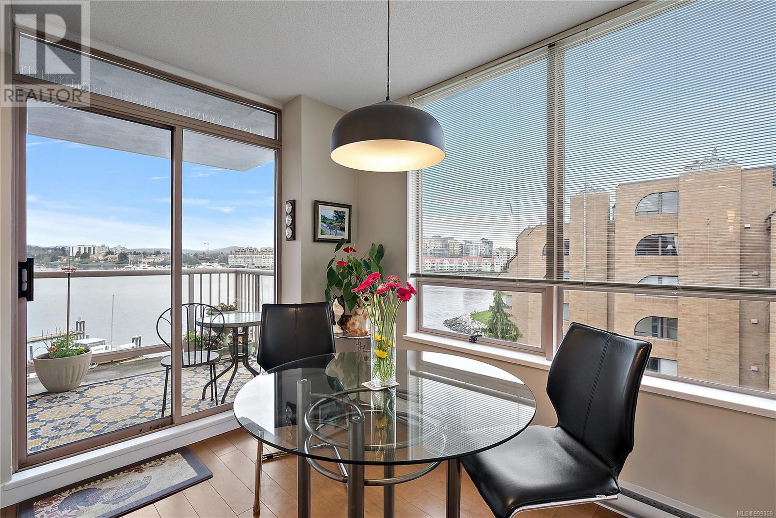 Photo 12 of 603 636 Montreal St, Victoria BC