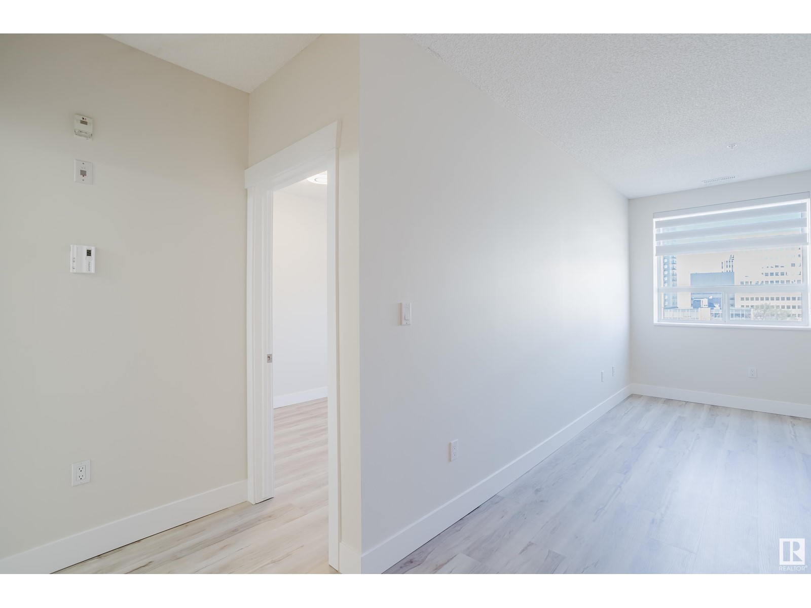 #606 9919 105 ST NW, Edmonton