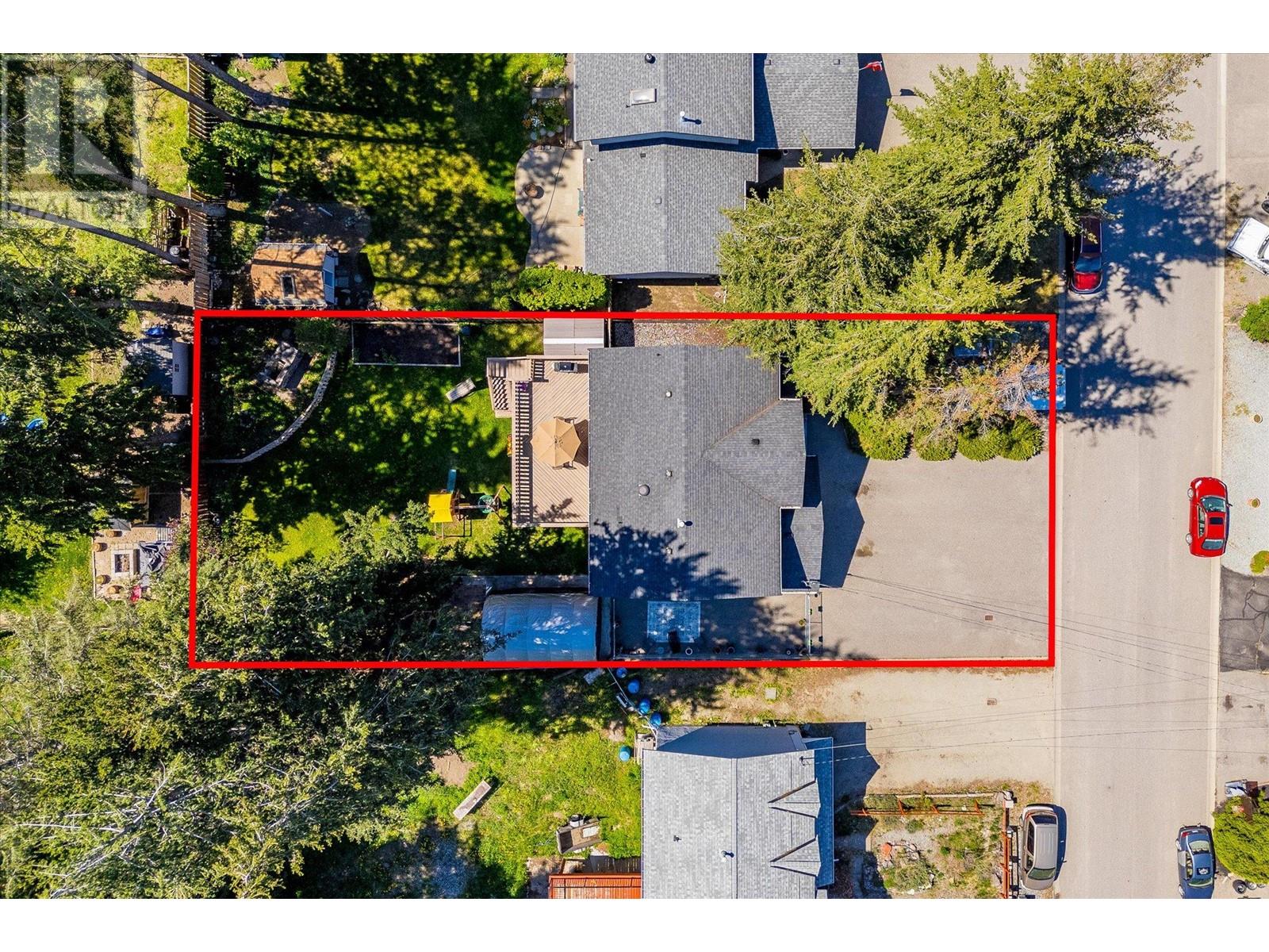  3128 Coventry Crescent, West Kelowna
