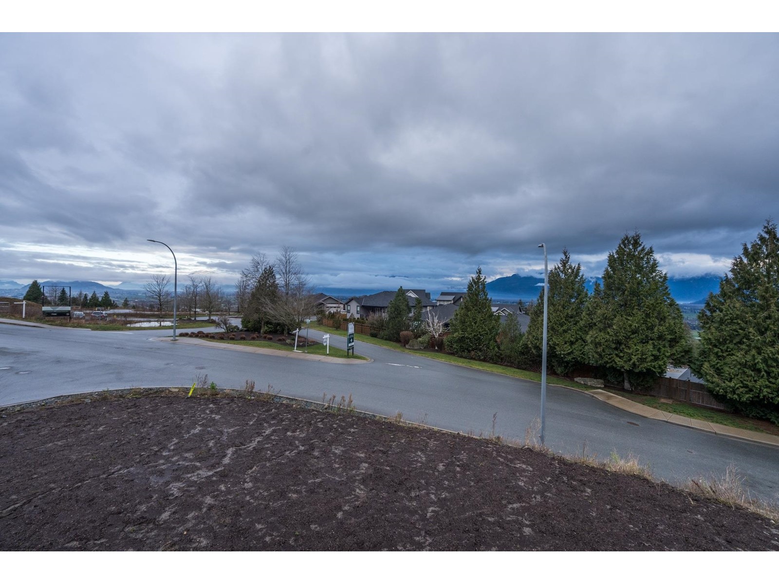 8202 NIXON ROAD, Eastern Hillsides, Chilliwack