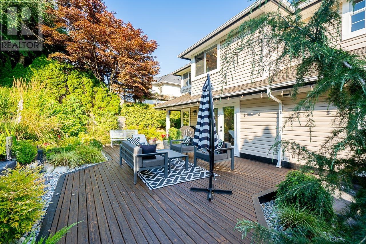 Photo 32 of 2637 Sandstone Crescent, Coquitlam BC