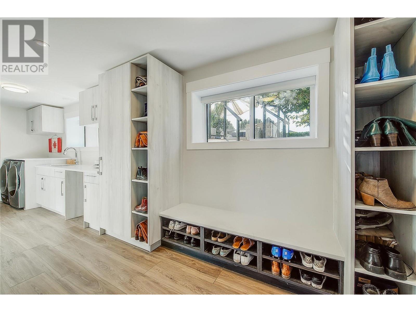  4354 Kensington Drive, Kelowna