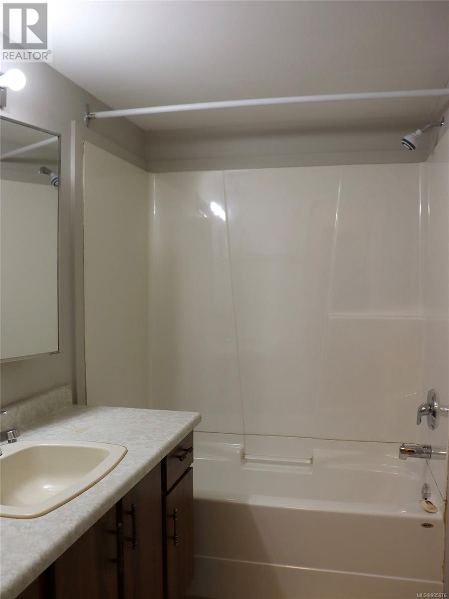 #13 211 BUTTERTUBS PL - Image 12