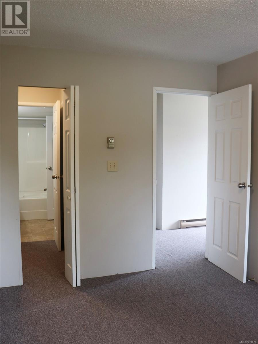 #13 211 BUTTERTUBS PL - Image 13